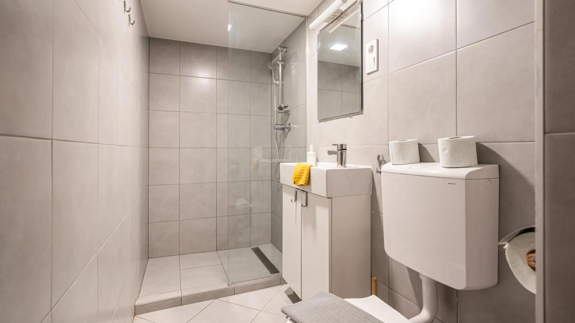 Apartment Cosy Studio In Central Party District W41 Blue Budapest
